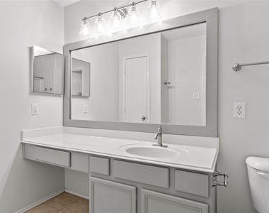 6 Thicket Grove Place - Photo Thumbnail 18