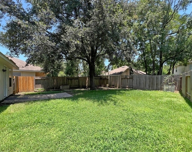 6 Thicket Grove Place - Photo Thumbnail 32