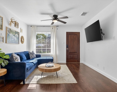 5706 Breezewood Drive - Photo Thumbnail 4