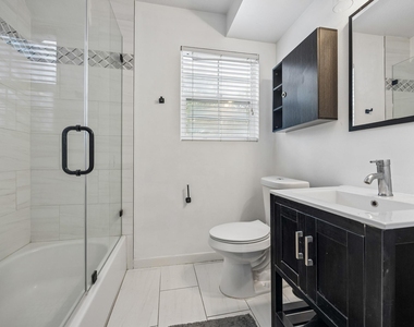 3237 Rosedale Street - Photo Thumbnail 12