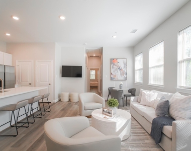 504 Nursery Road - Photo Thumbnail 5