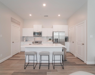 504 Nursery Road - Photo Thumbnail 11