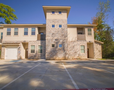 504 Nursery Road - Photo Thumbnail 2