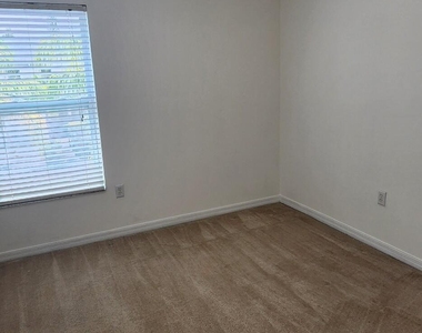 8735 Clara Elizabeth Lane - Photo Thumbnail 21