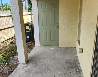 8735 Clara Elizabeth Lane - Photo Thumbnail 5
