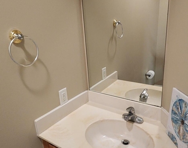 8735 Clara Elizabeth Lane - Photo Thumbnail 4