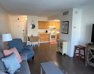 4800 Ocean Beach Boulevard - Photo Thumbnail 2