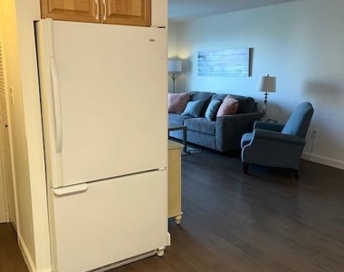 4800 Ocean Beach Boulevard - Photo Thumbnail 9