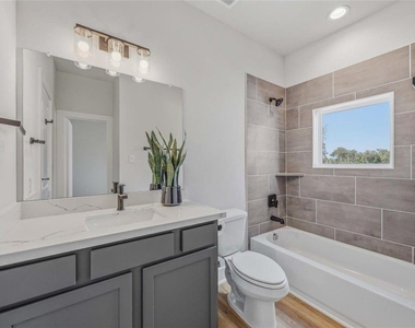 13130 Perennial Springs Drive - Photo Thumbnail 11