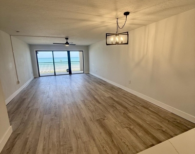 1305 S Atlantic Avenue - Photo Thumbnail 7