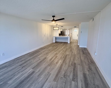 1305 S Atlantic Avenue - Photo Thumbnail 8