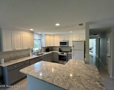 317 Dartmouth Avenue - Photo Thumbnail 3