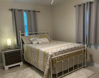 317 Dartmouth Avenue - Photo Thumbnail 11