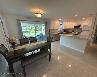 317 Dartmouth Avenue - Photo Thumbnail 6