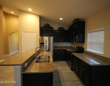 2448 Snapdragon Drive Nw - Photo Thumbnail 8