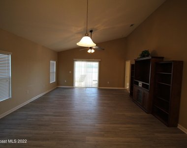 2448 Snapdragon Drive Nw - Photo Thumbnail 7