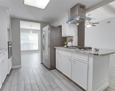 128 N Deerfoot Circle - Photo Thumbnail 9