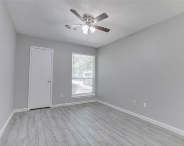 128 N Deerfoot Circle - Photo Thumbnail 22