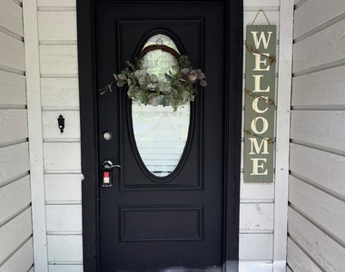 128 N Deerfoot Circle - Photo Thumbnail 2
