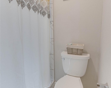 128 N Deerfoot Circle - Photo Thumbnail 17