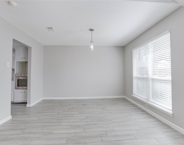 128 N Deerfoot Circle - Photo Thumbnail 11