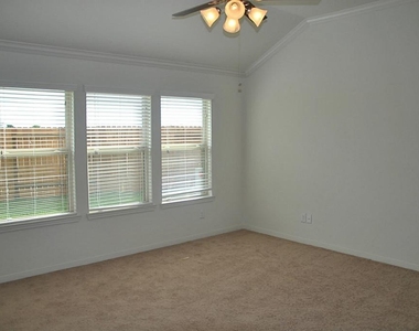 4215 Canton Crest Crest - Photo Thumbnail 8