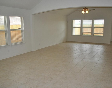 4215 Canton Crest Crest - Photo Thumbnail 6
