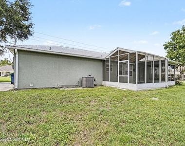 880 Vocelle Avenue - Photo Thumbnail 20