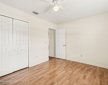 880 Vocelle Avenue - Photo Thumbnail 15