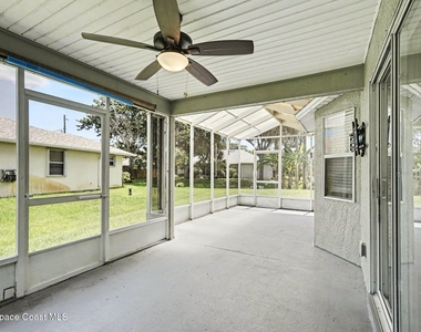 880 Vocelle Avenue - Photo Thumbnail 18