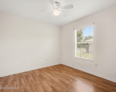 880 Vocelle Avenue - Photo Thumbnail 14