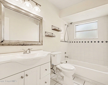 880 Vocelle Avenue - Photo Thumbnail 17