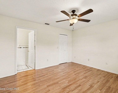 880 Vocelle Avenue - Photo Thumbnail 10