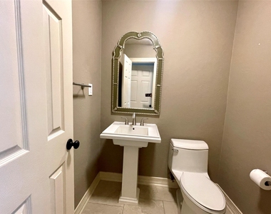 23203 Fall Wind Court - Photo Thumbnail 29