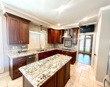 23203 Fall Wind Court - Photo Thumbnail 17