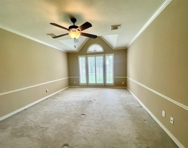 23203 Fall Wind Court - Photo Thumbnail 11