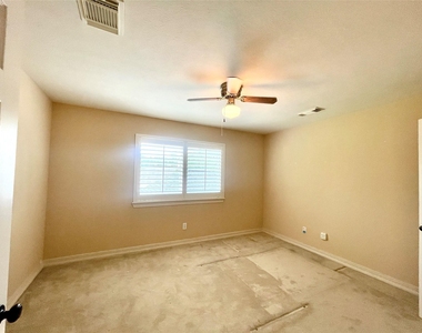 23203 Fall Wind Court - Photo Thumbnail 20