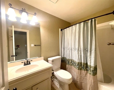 23203 Fall Wind Court - Photo Thumbnail 22