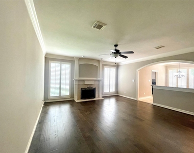 23203 Fall Wind Court - Photo Thumbnail 9