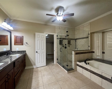 23203 Fall Wind Court - Photo Thumbnail 14