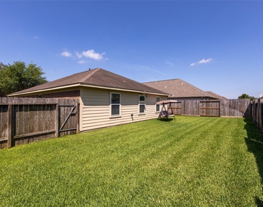 15118 Vincennes Oak Street - Photo Thumbnail 21