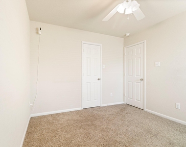 15118 Vincennes Oak Street - Photo Thumbnail 14
