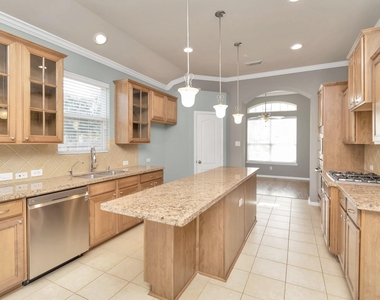 6630 Larocke Trail - Photo Thumbnail 12