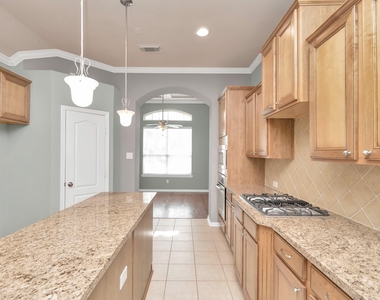 6630 Larocke Trail - Photo Thumbnail 3