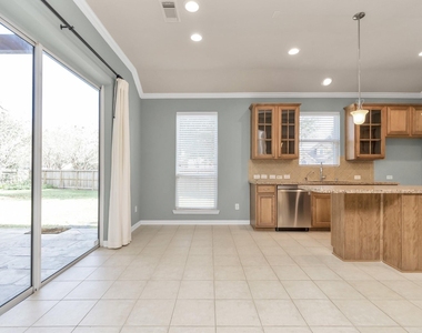 6630 Larocke Trail - Photo Thumbnail 11