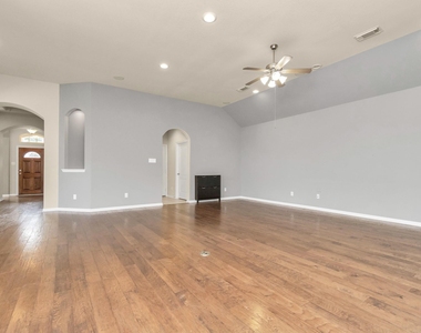 6630 Larocke Trail - Photo Thumbnail 25