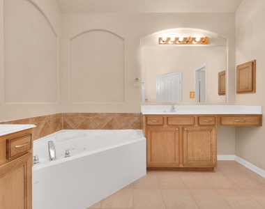 6630 Larocke Trail - Photo Thumbnail 28