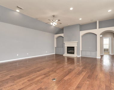 6630 Larocke Trail - Photo Thumbnail 8