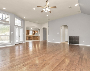 6630 Larocke Trail - Photo Thumbnail 9
