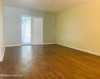 3092 Sir Hamilton Circle - Photo Thumbnail 1